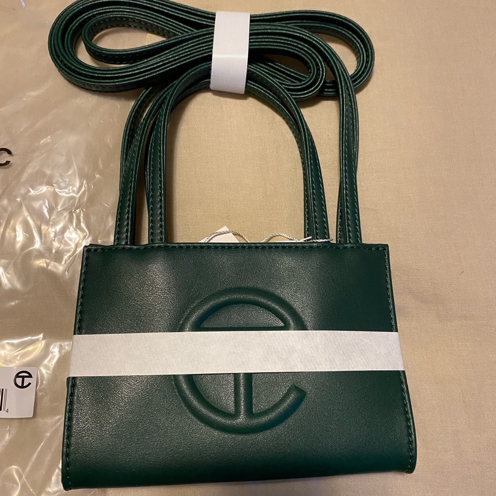 🔥NWT Small Olive Green Telfar Bag.